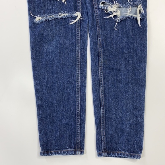 Vintage Levi's 550 Relaxed Fit Tapered Leg Destroyed Jeans Size 3 Med. 25x31 - Picture 3 of 12